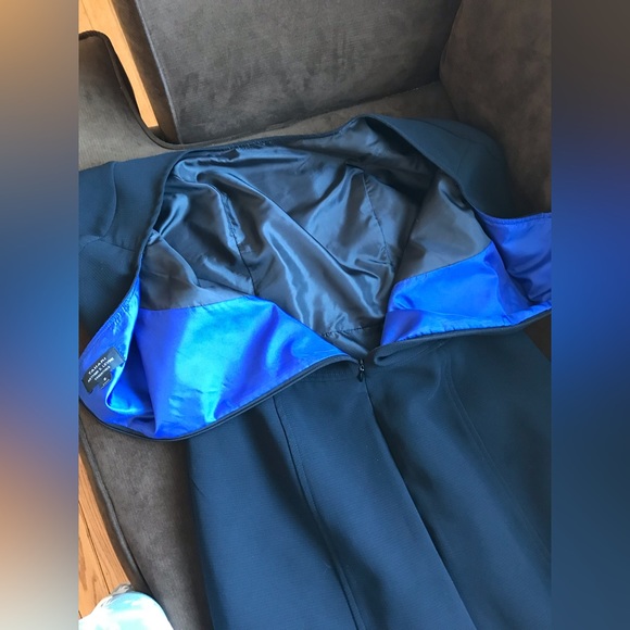 Tahari Black Belted SS Midi Dress With Split In Back Pleat Sz. 6 - Picture 10 of 16